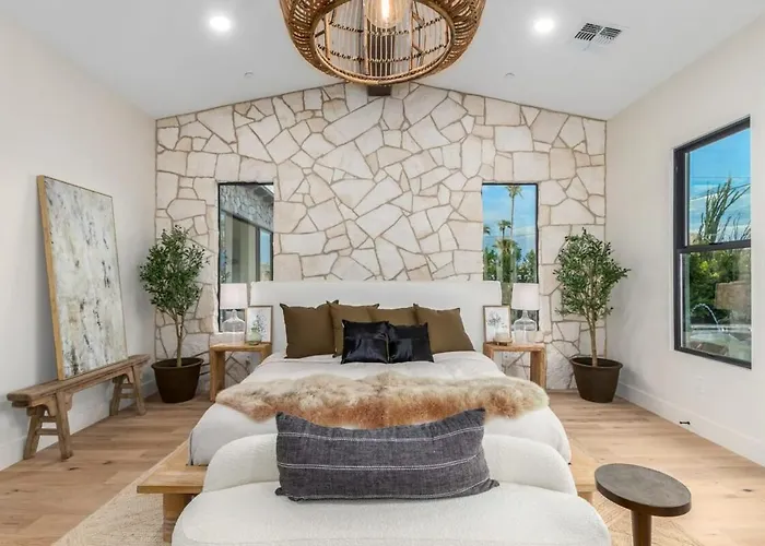 Stonewood Villa-ultralux 6br-5 Showers-htd Pool Holiday home Scottsdale