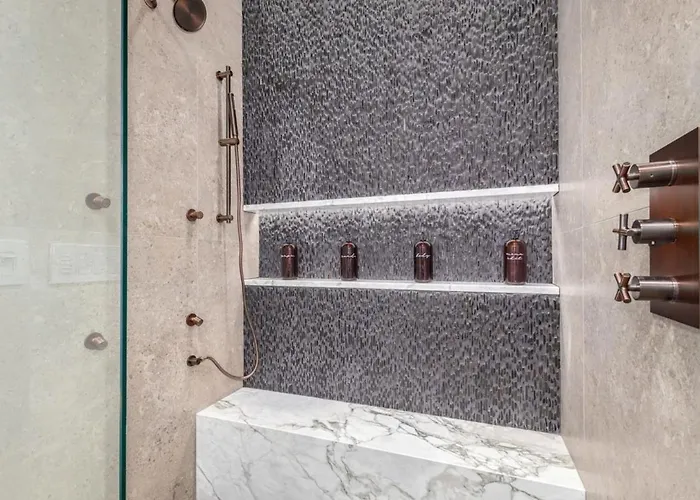 Holiday home Stonewood Villa-ultralux 6br-5 Showers-htd Pool